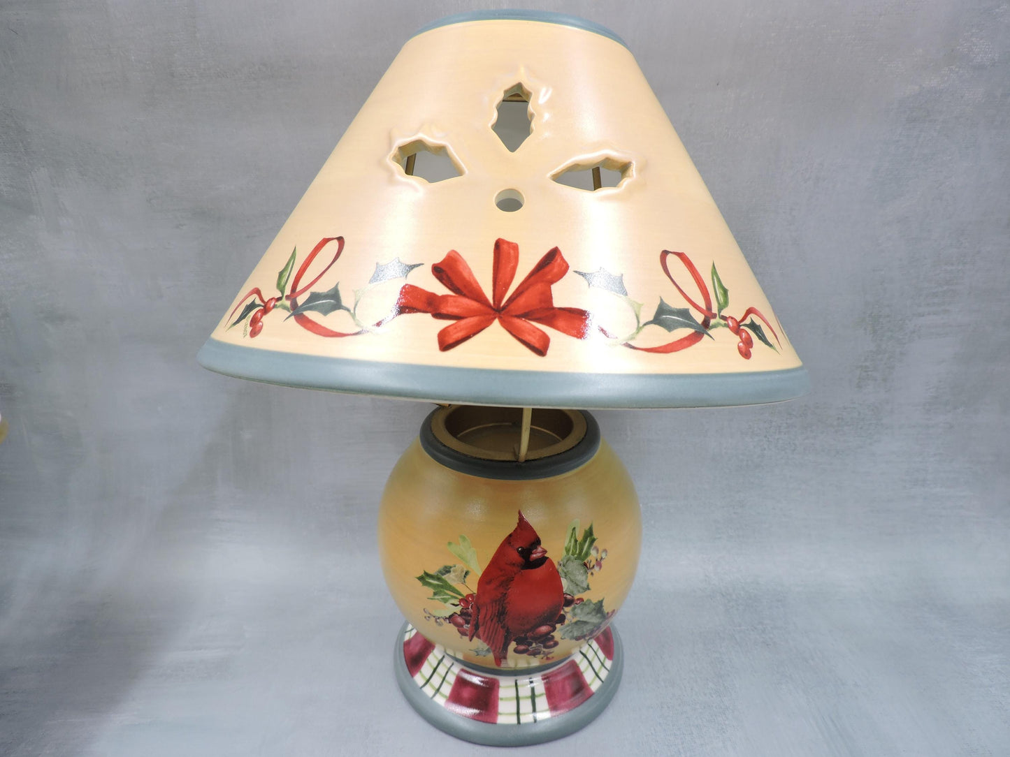 Lenox  holiday Winter greetings tealight lamp