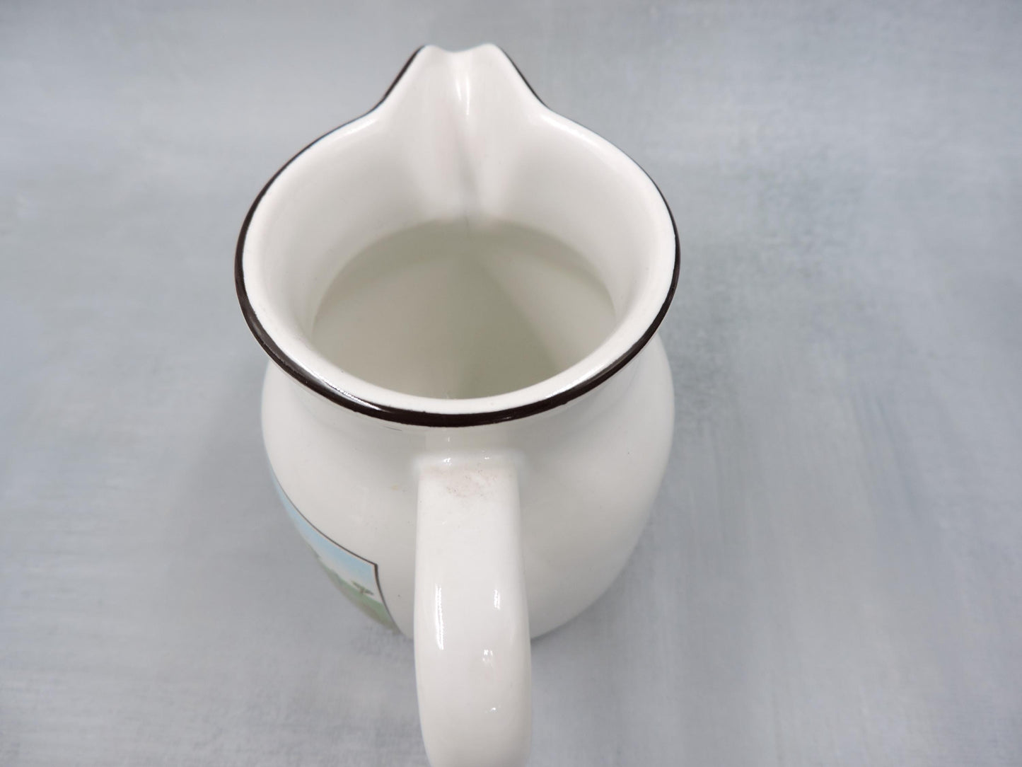 Villeroy and Boch Naif Creamer