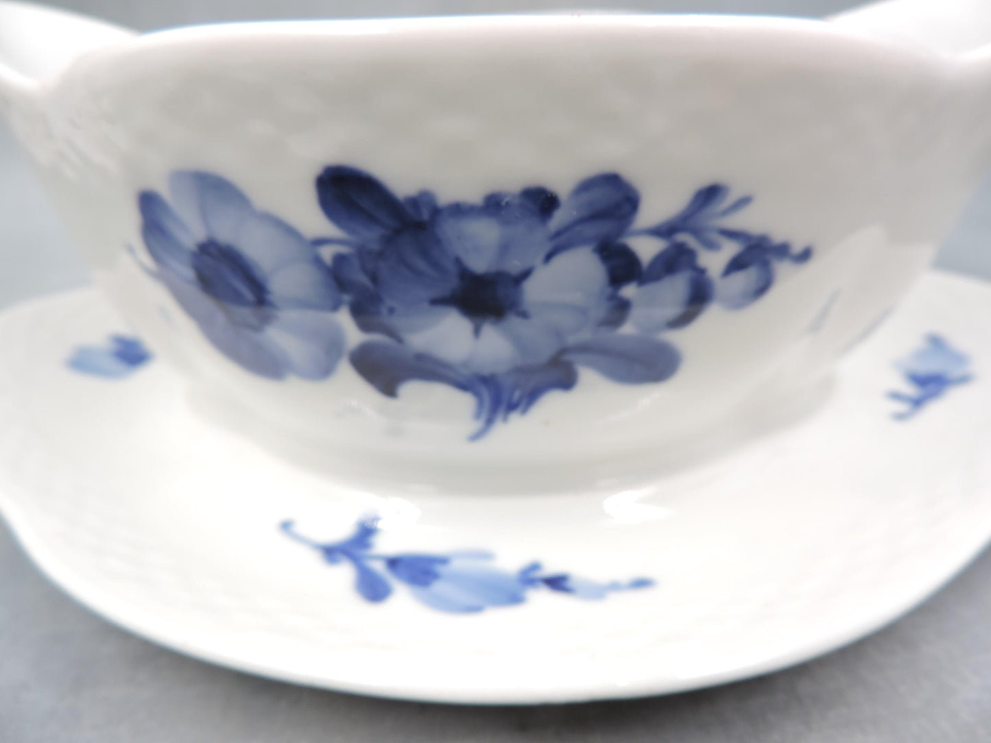 Royal Copenhagen Blue Flower Gravy with Stand (Chip)