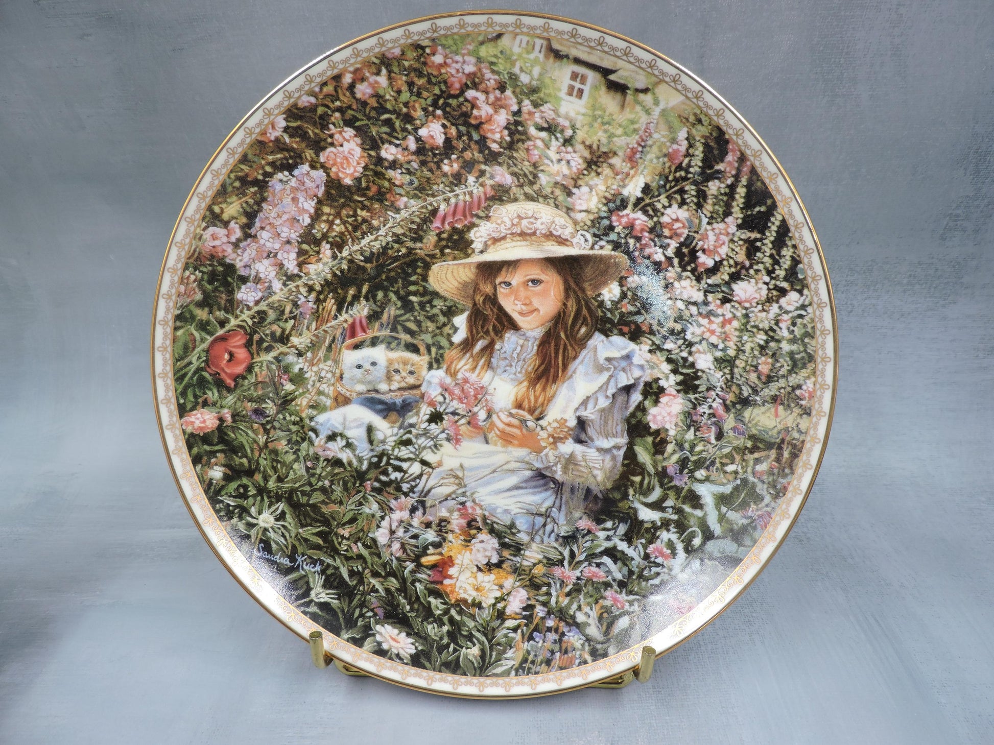 Sandra Kuck "Garden of Sunshine" wall deco plate #1325