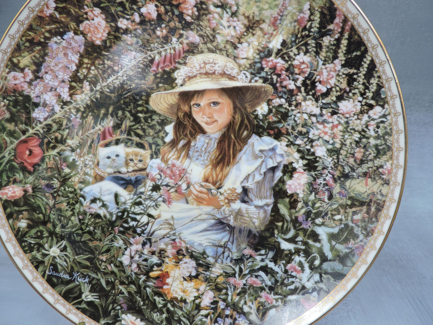Sandra Kuck "Garden of Sunshine" wall deco plate #1325