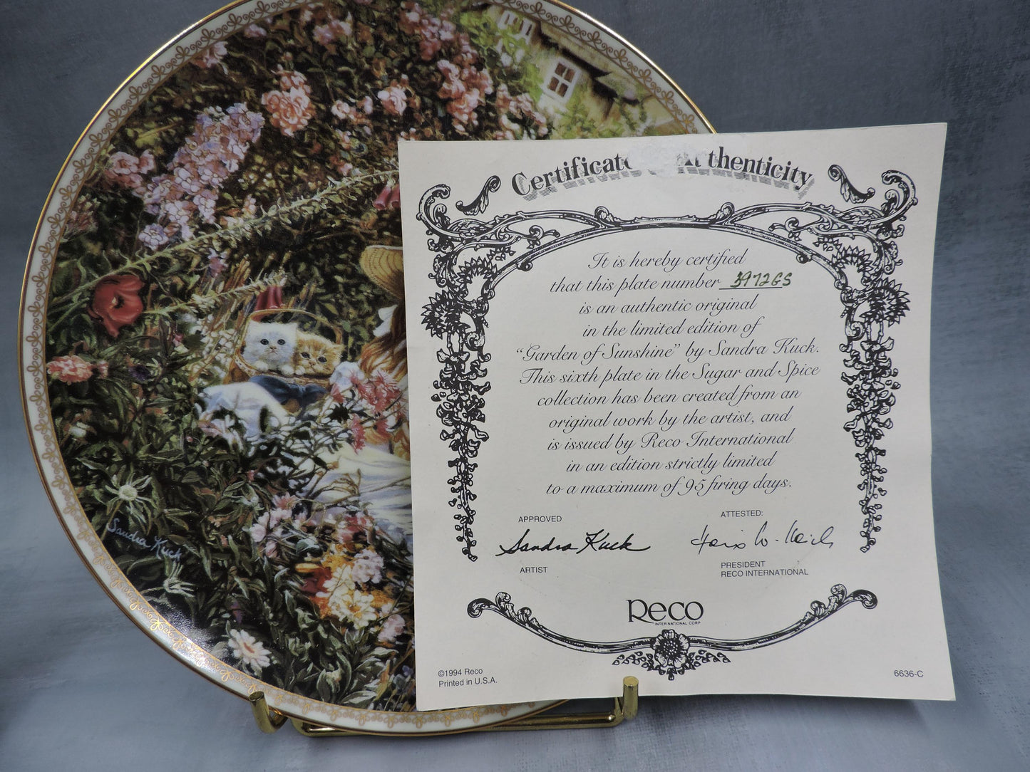 Sandra Kuck "Garden of Sunshine" wall deco plate #1325