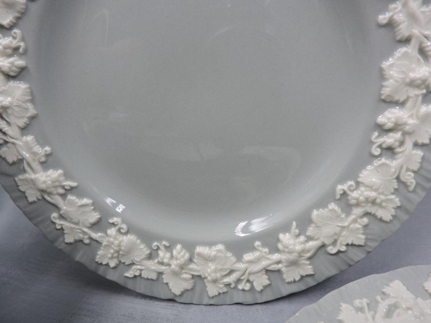 Wedgwood Queens ware Grey Shell Edge Bread Plate set of 4