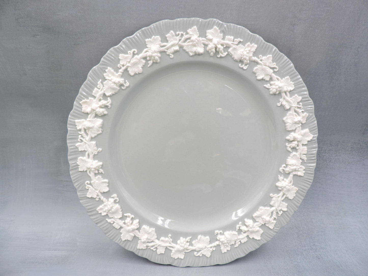Wedgwood Queens ware Grey Shell Edge Luncheon Plate