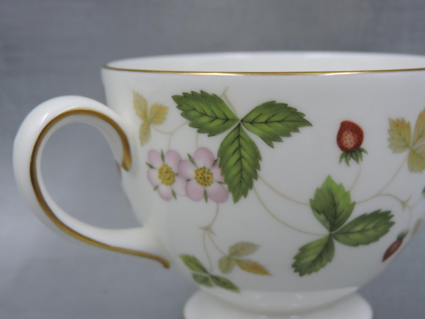 Wedgwood Wild Strawberry Tea Cup
