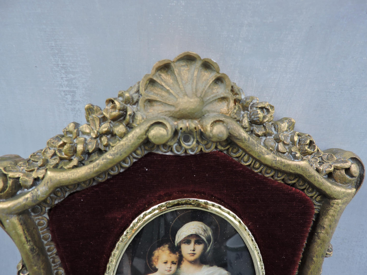 Lady Portrait with Baby Cameo Victorian Oval Dome Glass Frame