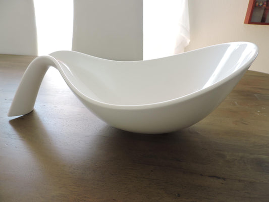 Villeroy & Boch Flow  Extra Large Salad Bowl with Handle, 60.75 oz, White