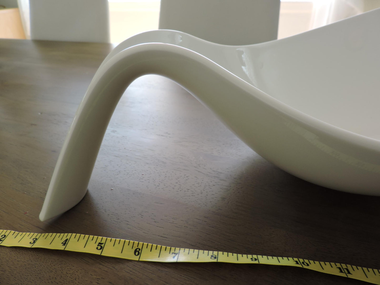 Villeroy & Boch Flow  Extra Large Salad Bowl with Handle, 60.75 oz, White