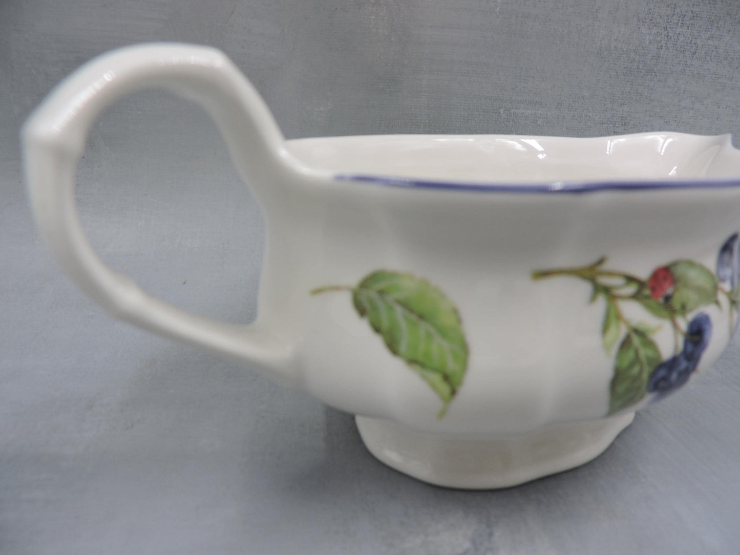 Villeroy and Boch Cottage Gravy boat