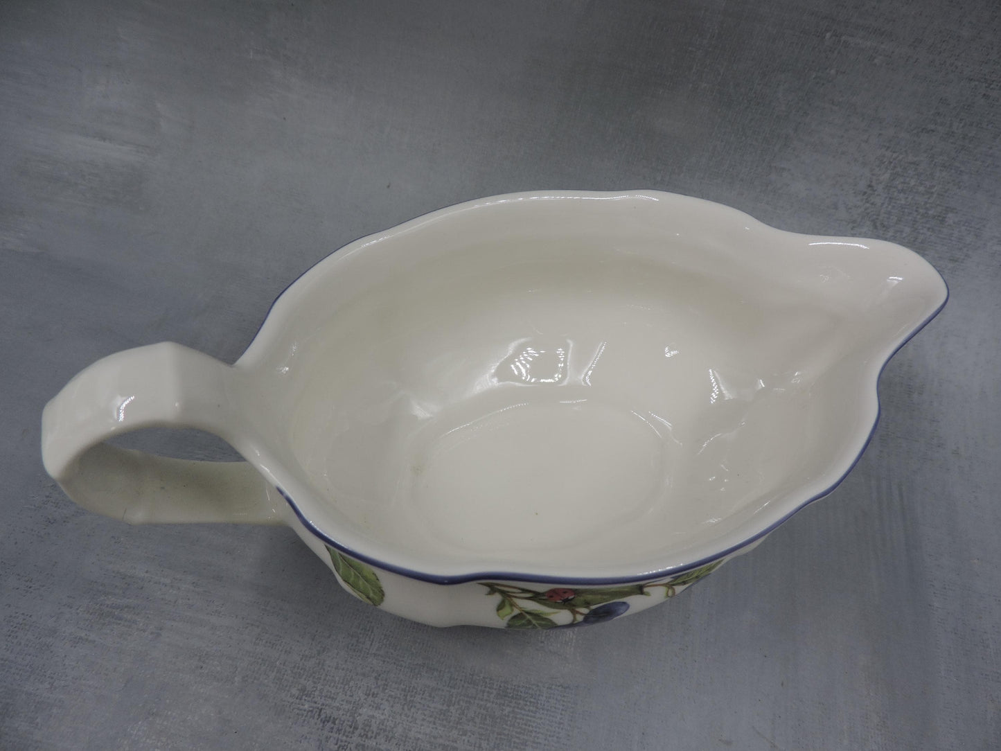 Villeroy and Boch Cottage Gravy boat