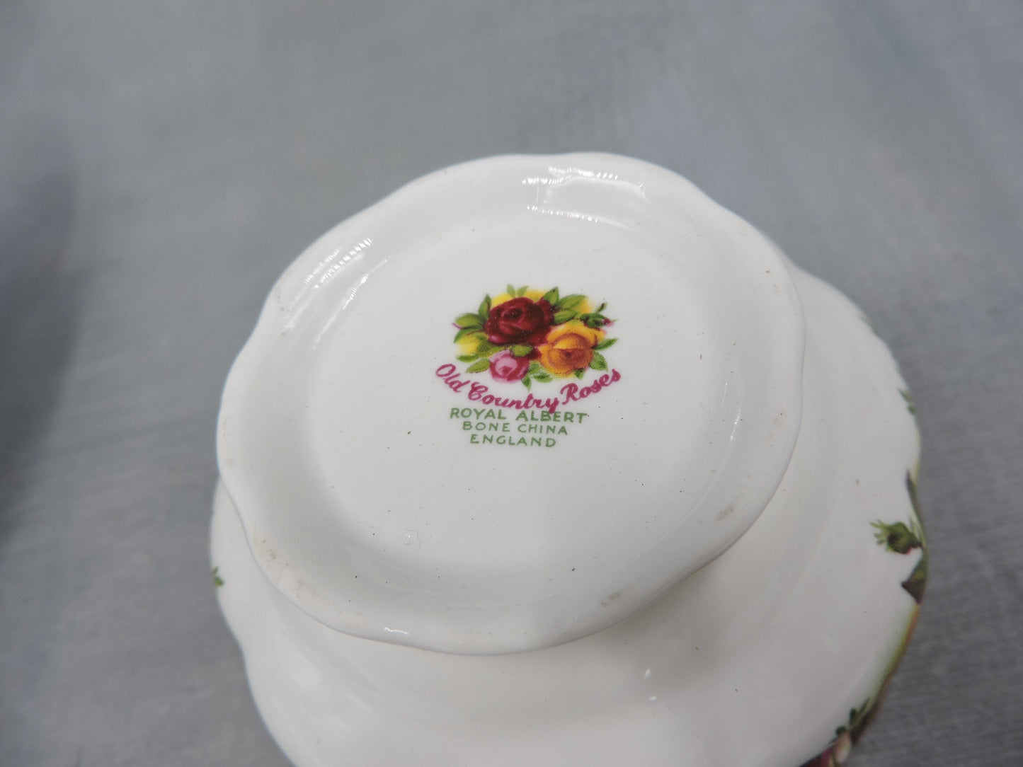 Royal Albert Old Country Roses Open Sugar bowl