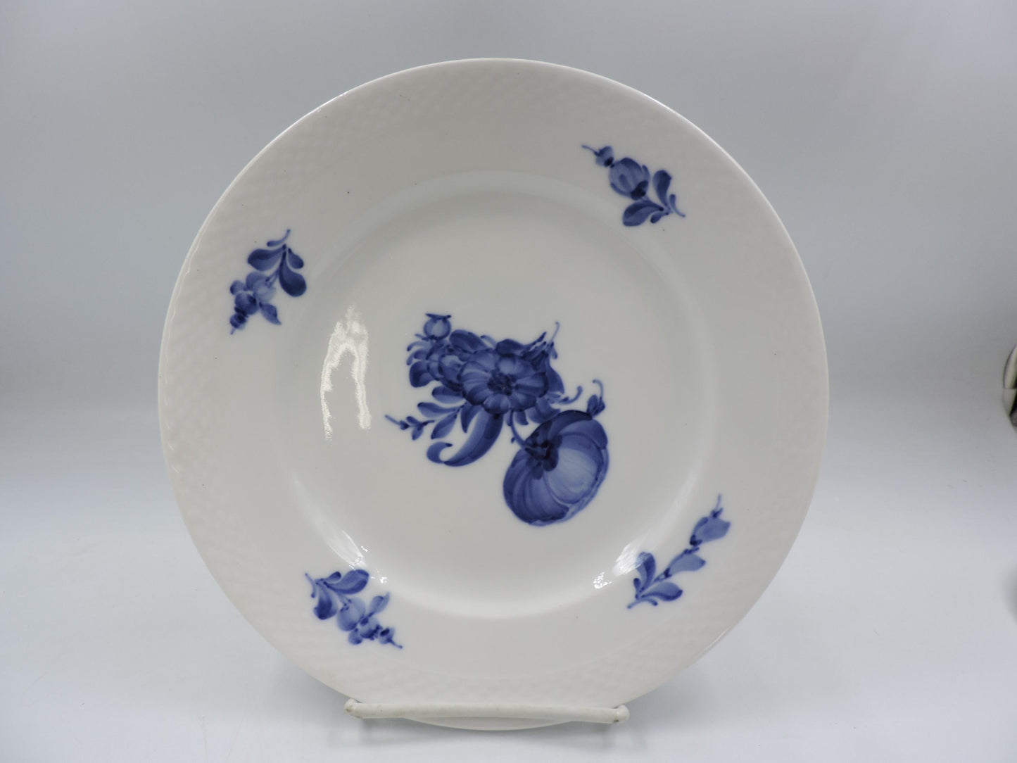 Royal Copenhagen Blue Flower Dinner Plate (Chip) #133