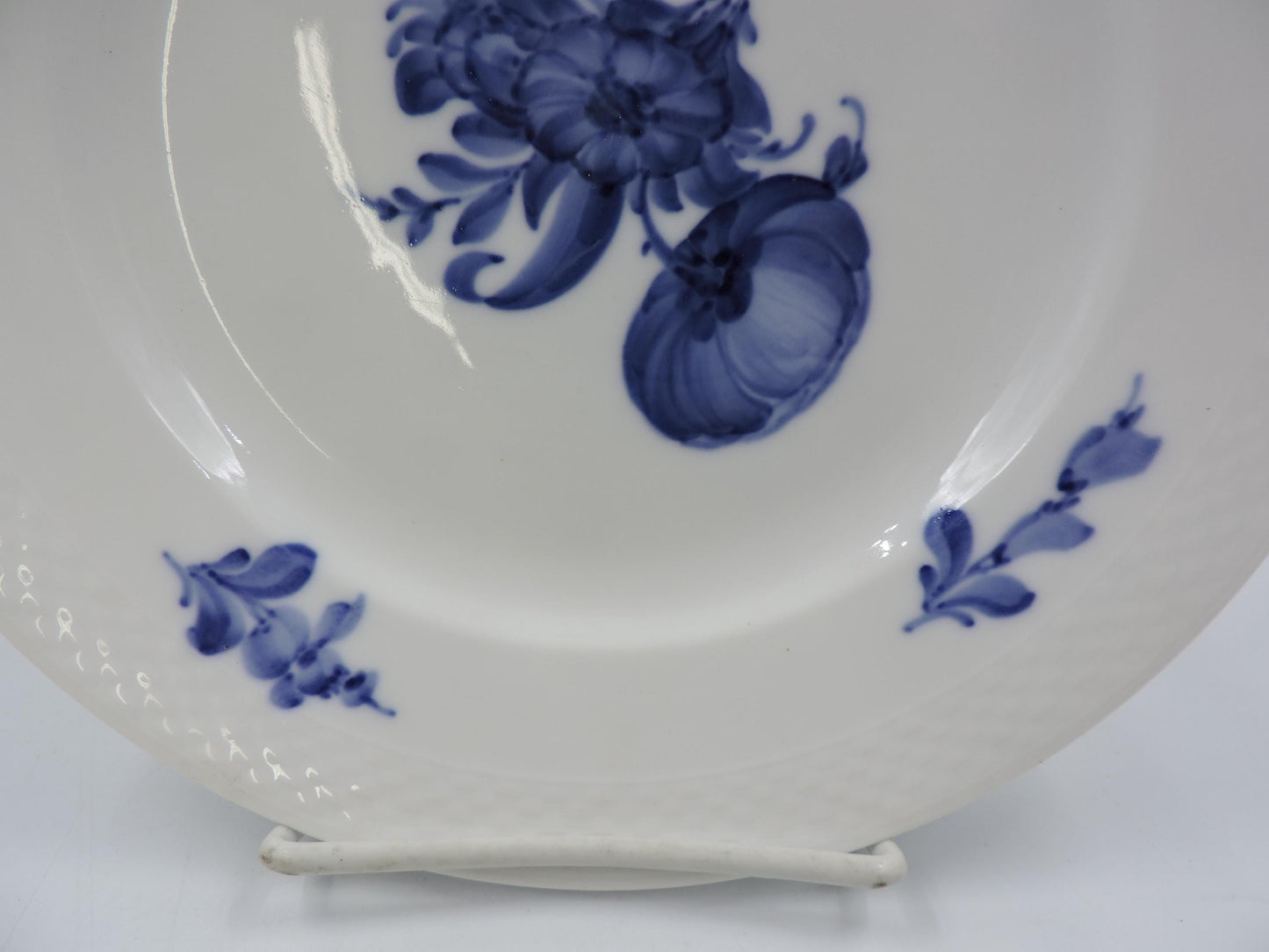 Royal Copenhagen Blue Flower Dinner Plate (Chip) #133
