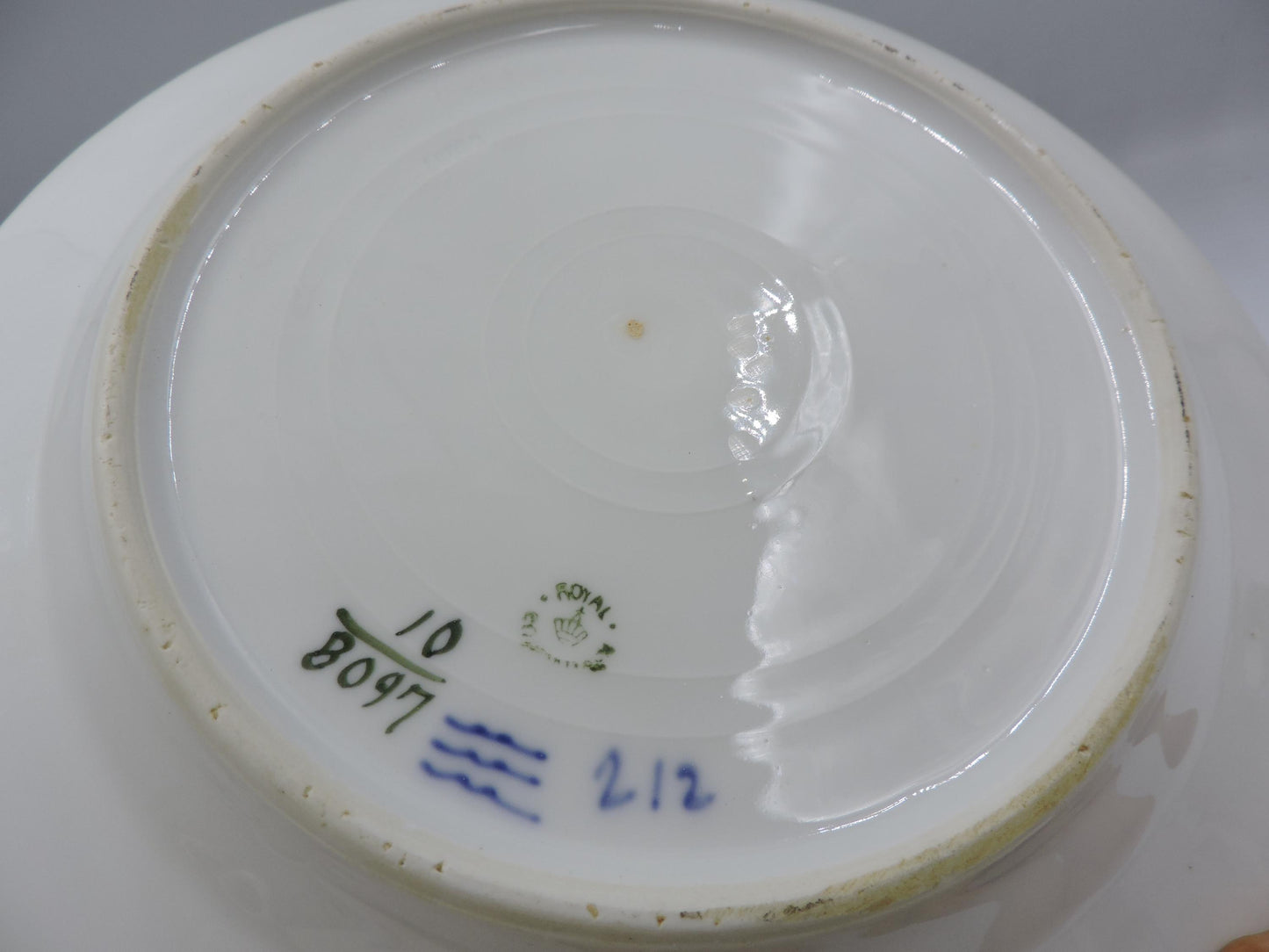 Royal Copenhagen Blue Flower Dinner Plate (Chip) #133