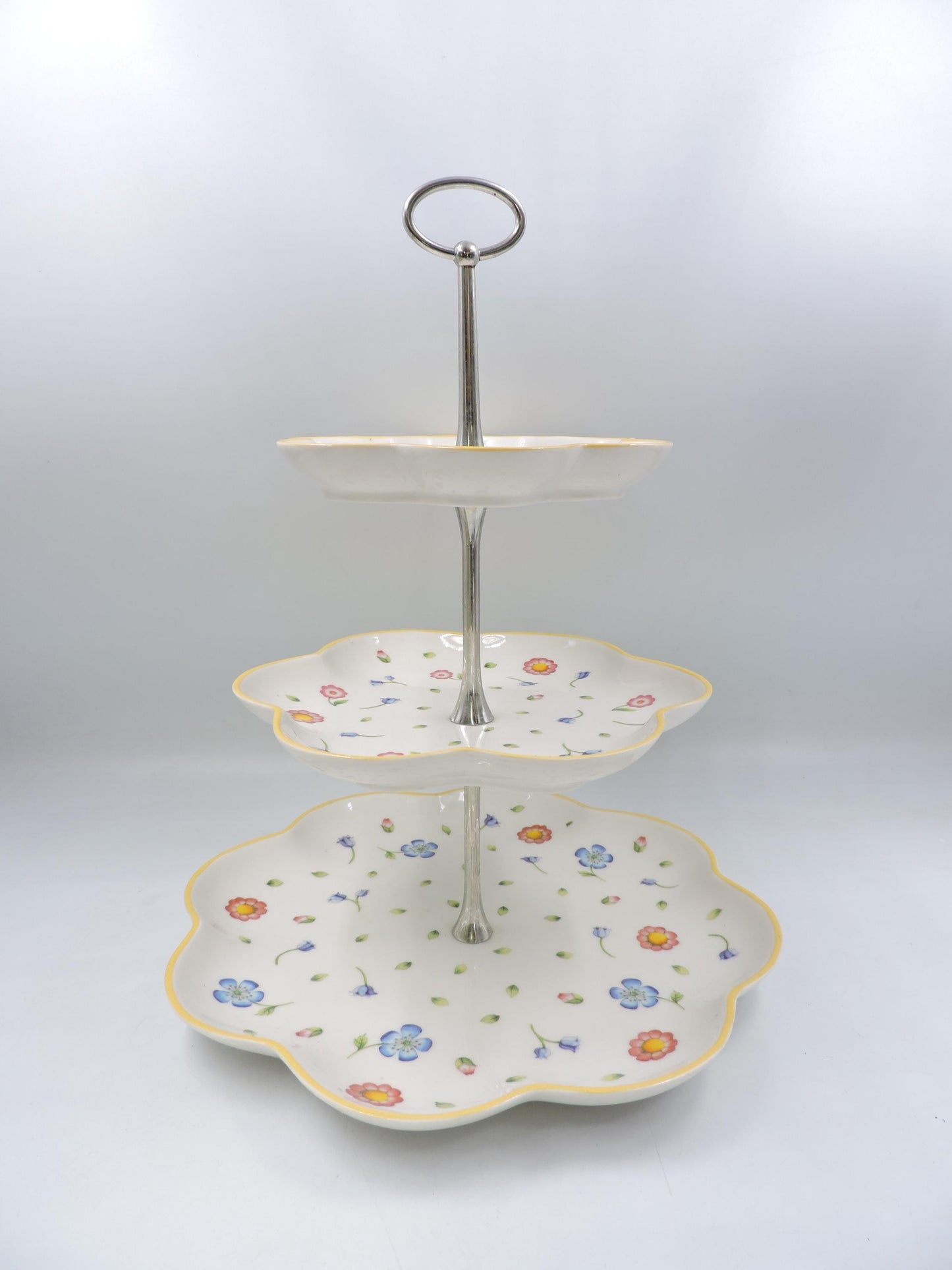 Villeroy Boch Easter Delight 3 Tiered Cake Stand Serving Tray #138