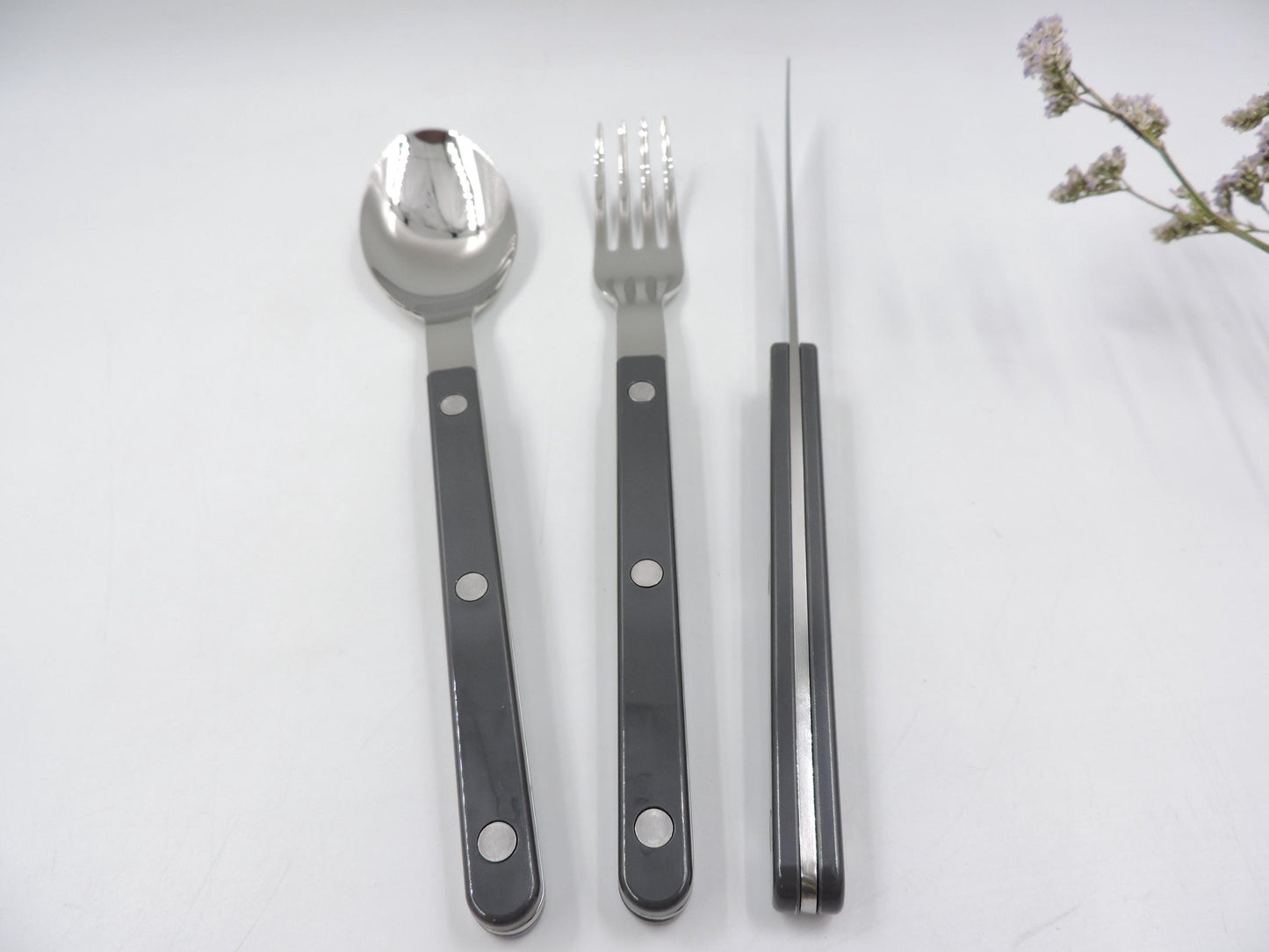 Sabre Bistrot Flatware – 3‑Piece Set , Dark Grey