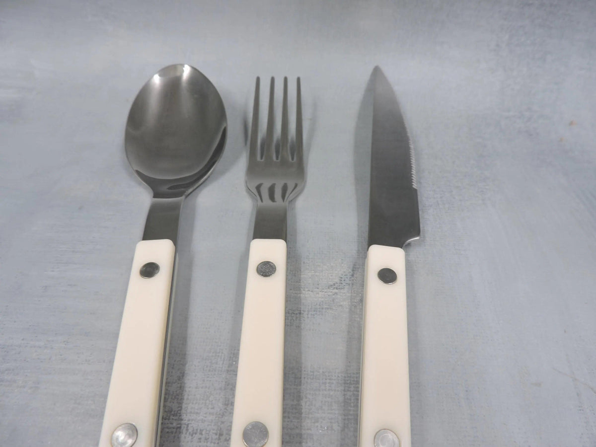 Sabre Bistrot Flatware – 3‑Piece Set , Ivory