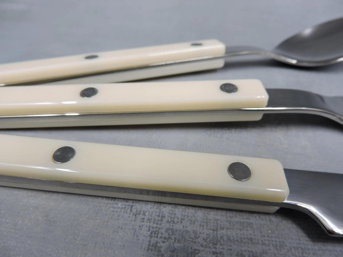 Sabre Bistrot Flatware – 3‑Piece Set , Ivory