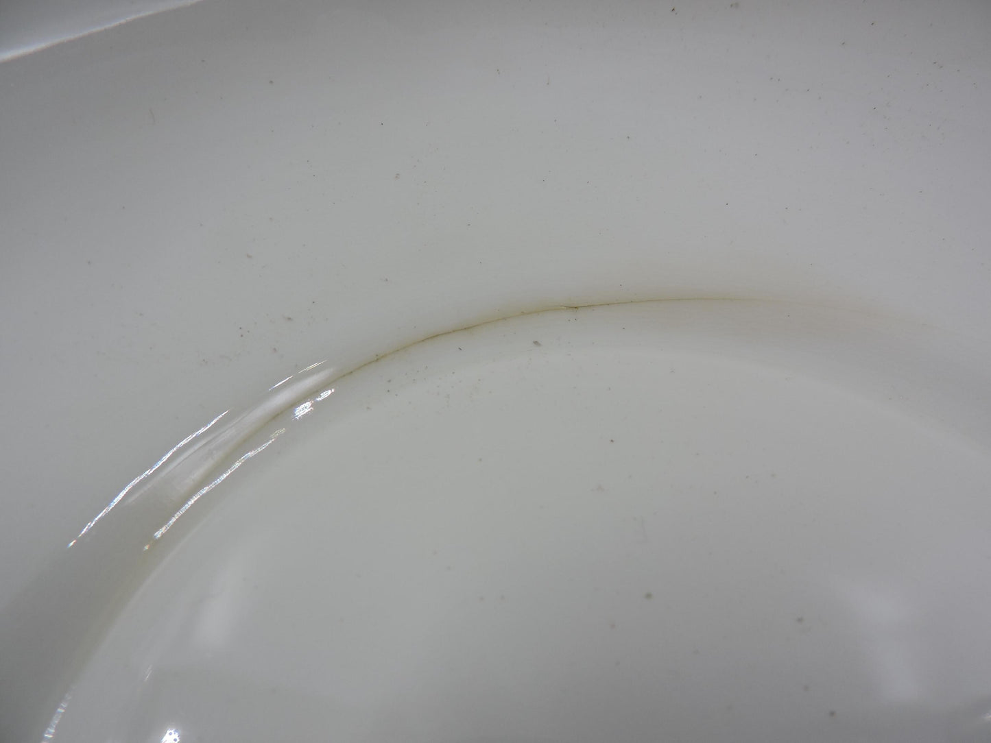 Wedgwood Florentine Green Gold W4170 Round Covered Vegetable Bowl - Crack