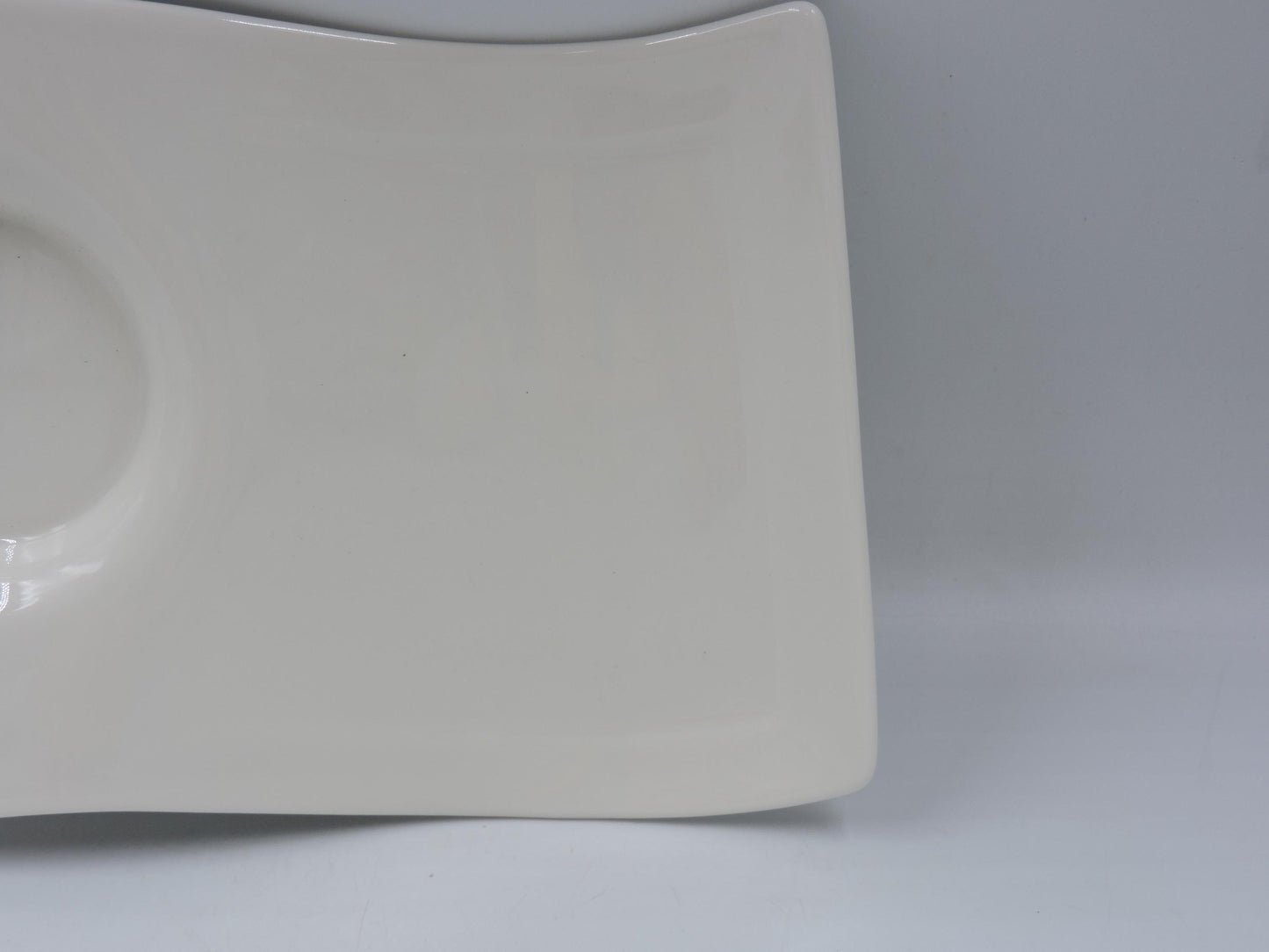 Villeroy & Boch New Wave Cafe Large 8 7/8" Party Plate