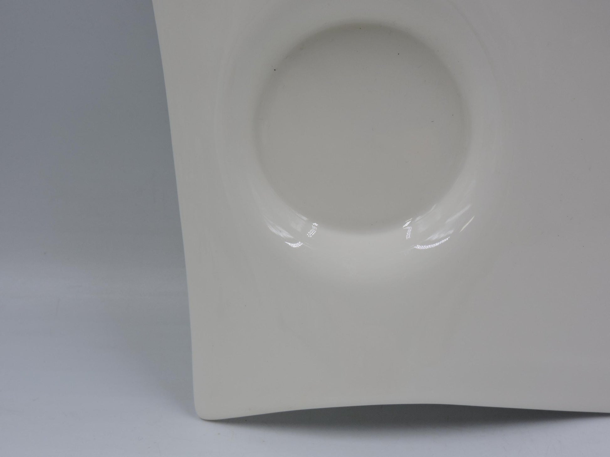 Villeroy & Boch New Wave Cafe Large 8 7/8" Party Plate
