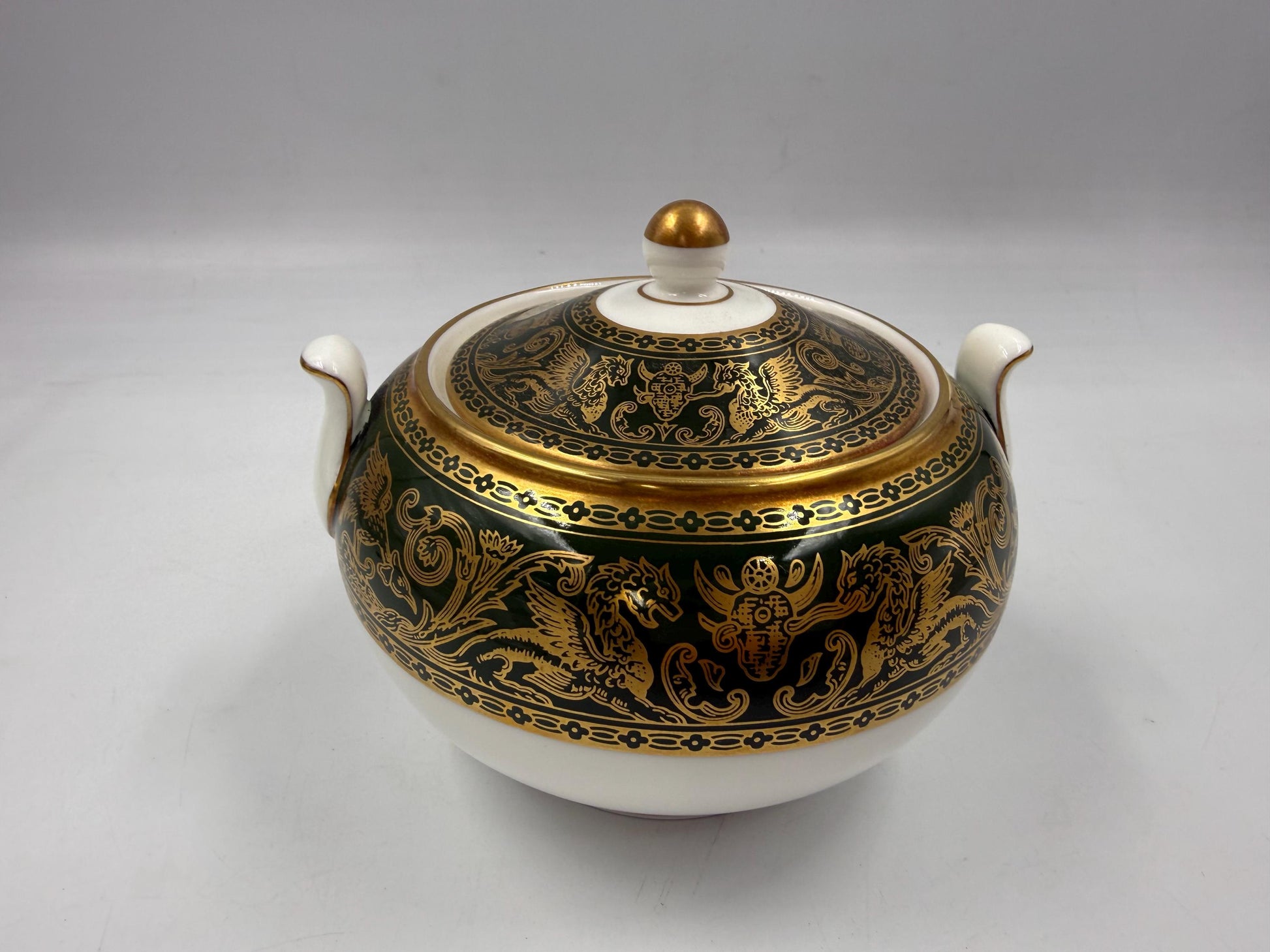 Wedgwood Florentine Green Gold W4170 Sugar Bowl