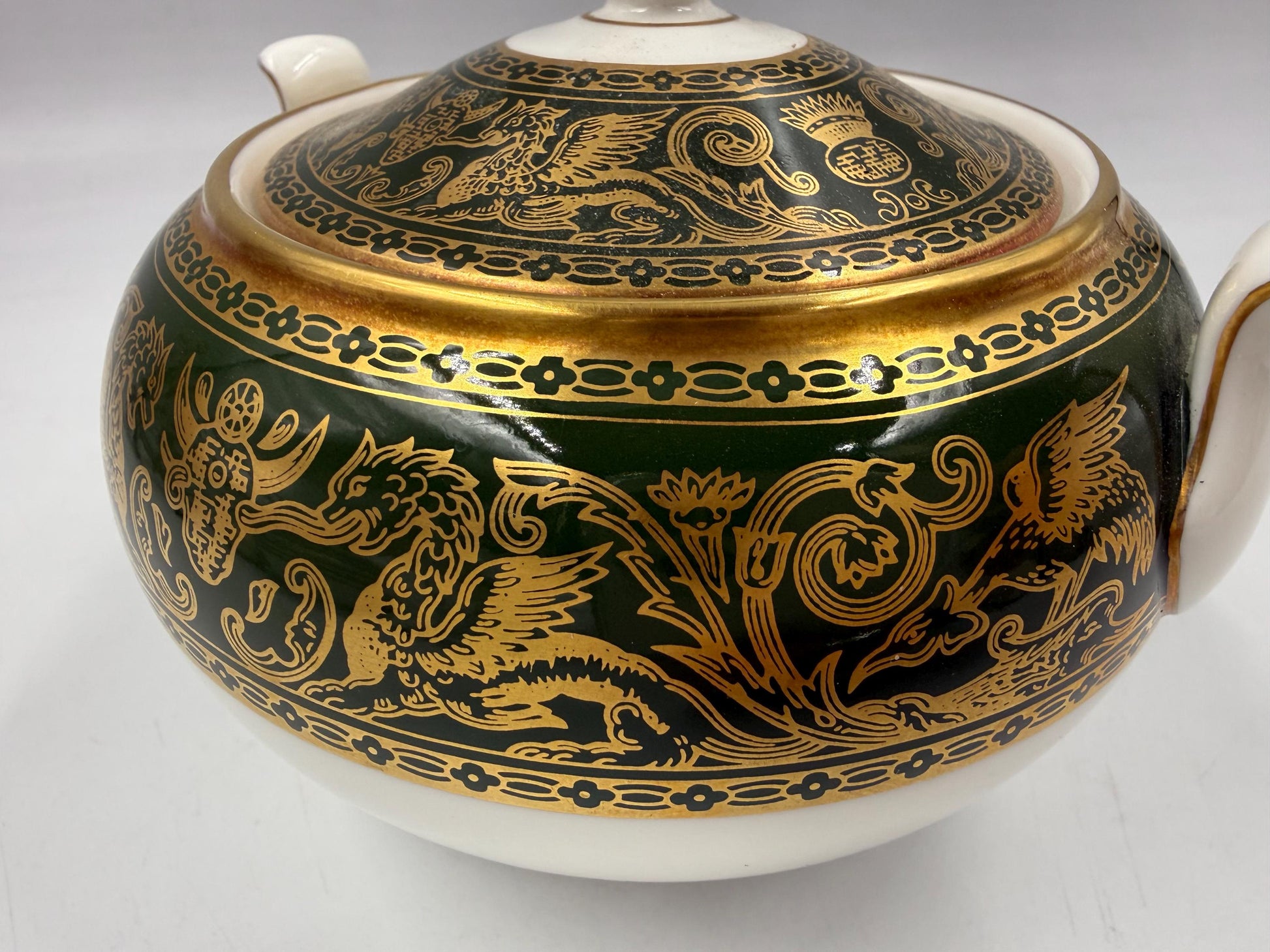 Wedgwood Florentine Green Gold W4170 Sugar Bowl