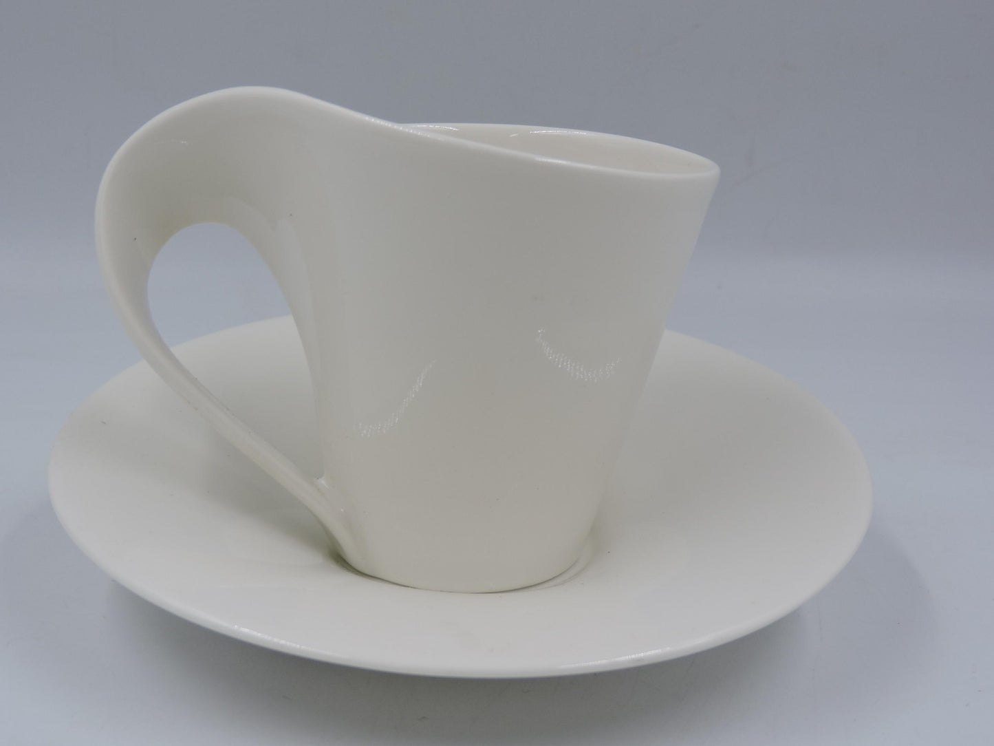 Villeroy and Boch New Wave Tea Cup and Saucer