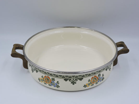 Villeroy & Boch vintage enamel casserole pot