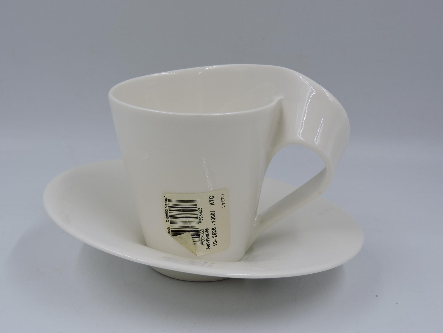 Villeroy and Boch New Wave Tea Cup and Saucer