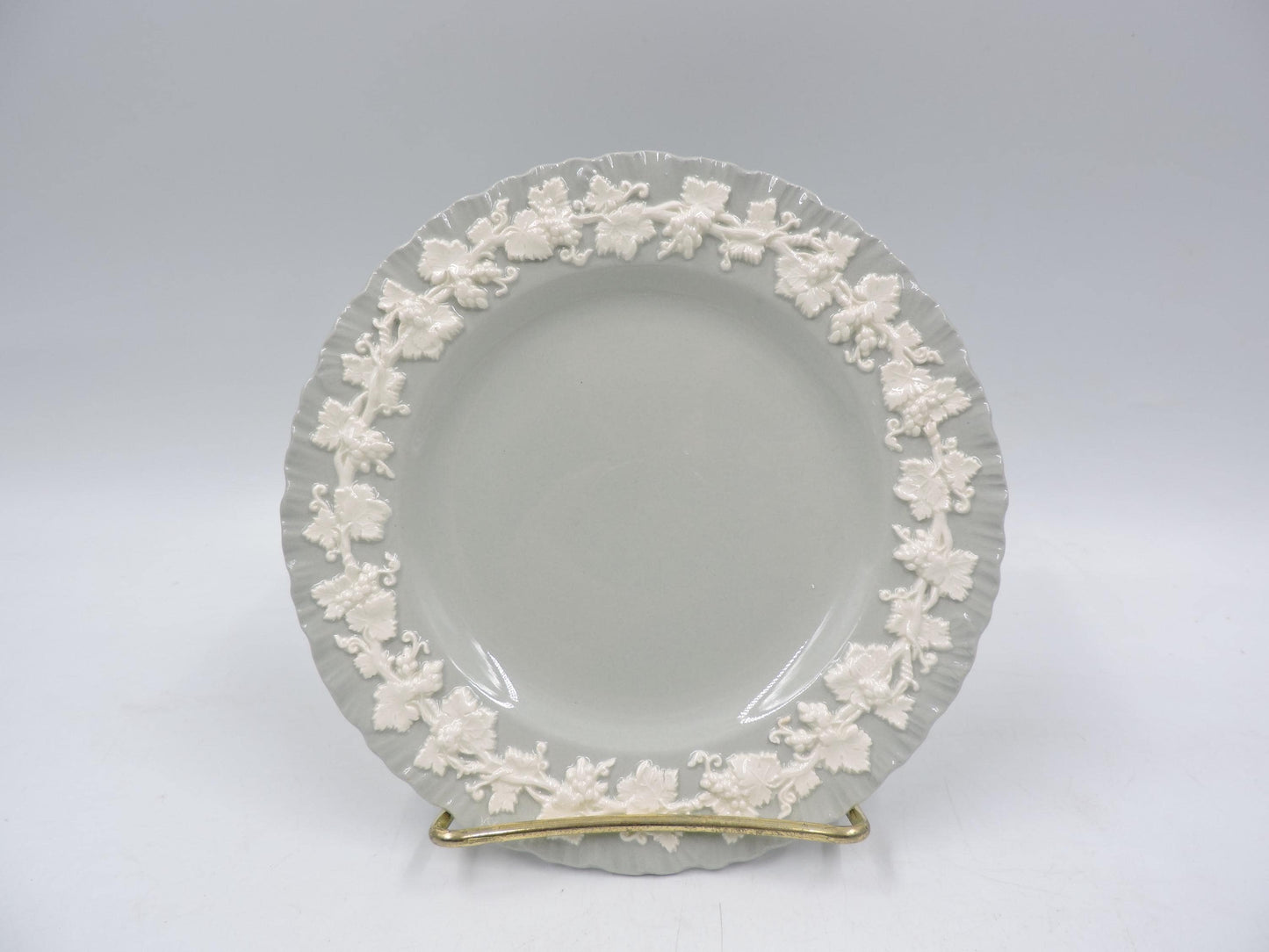 Wedgwood Queens ware Grey Shell Edge Bread Plate set of 4