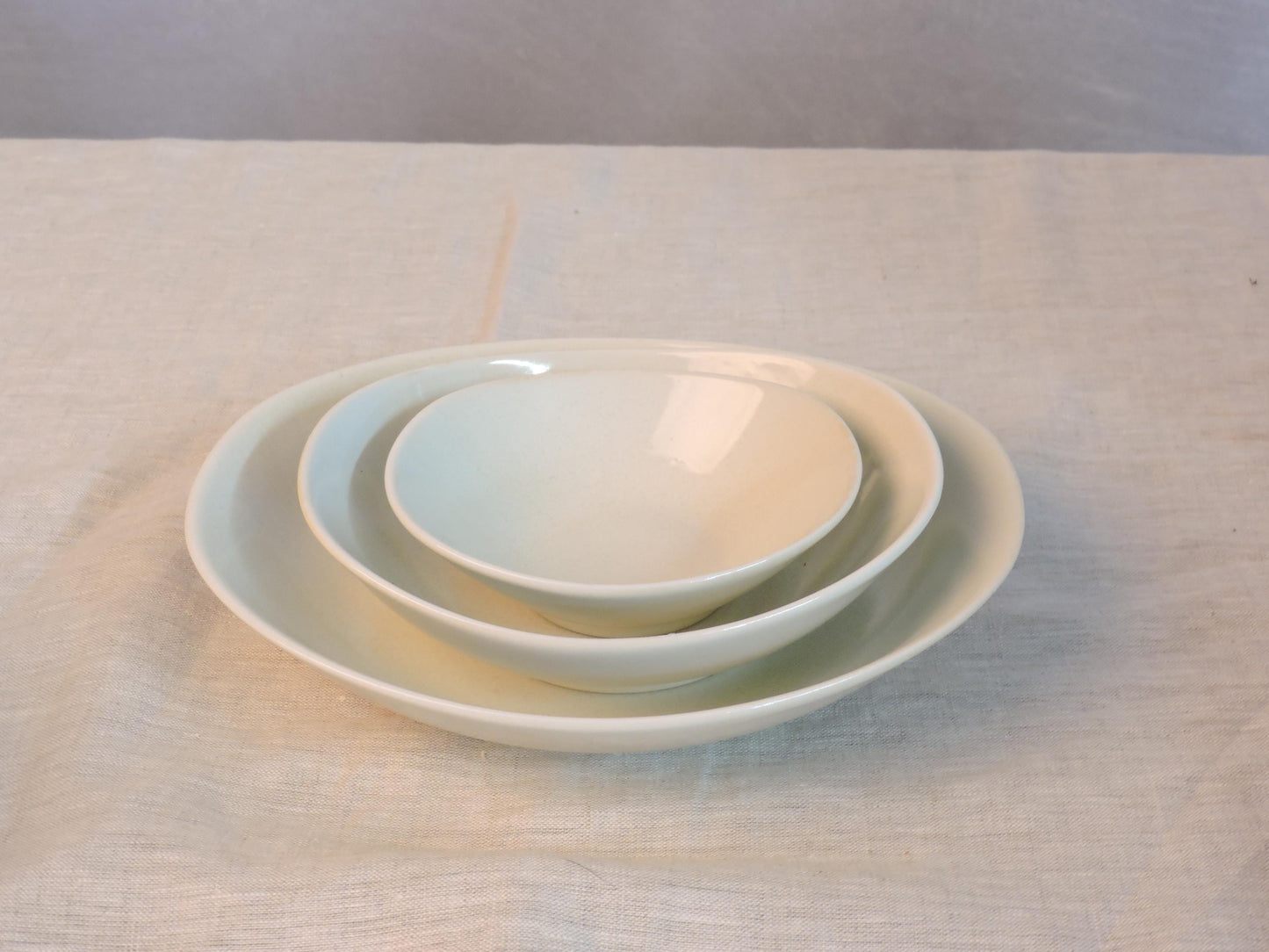 Lacole Ceramic Nesting Bowls, Set of 3