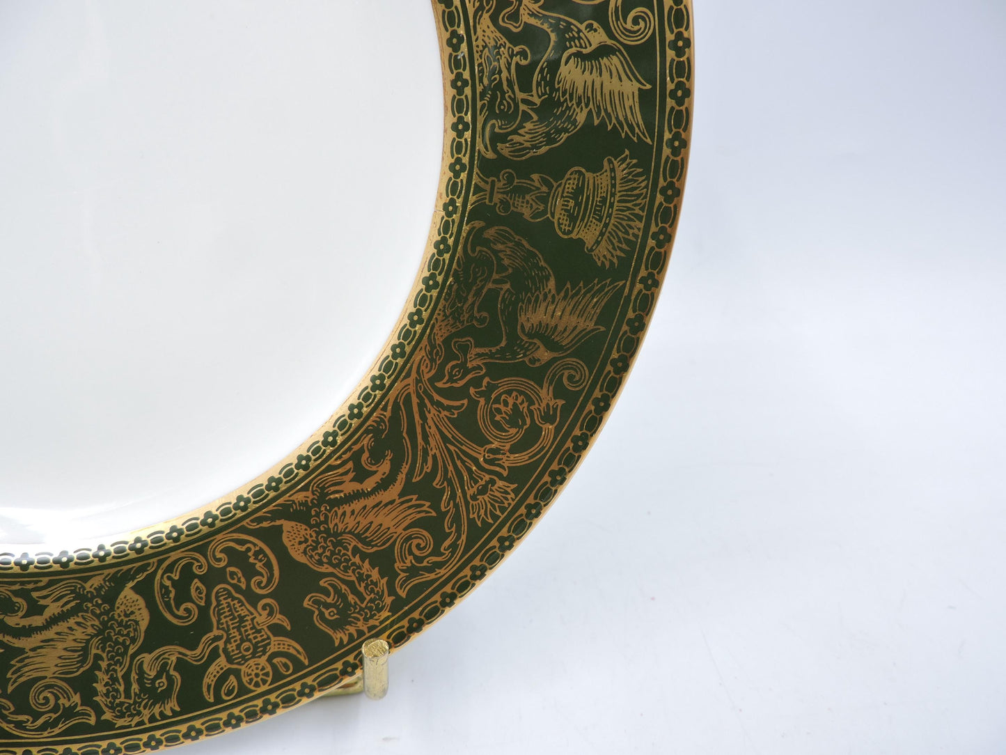 Wedgwood Florentine Dark Green Gold W4170 Salad Plate