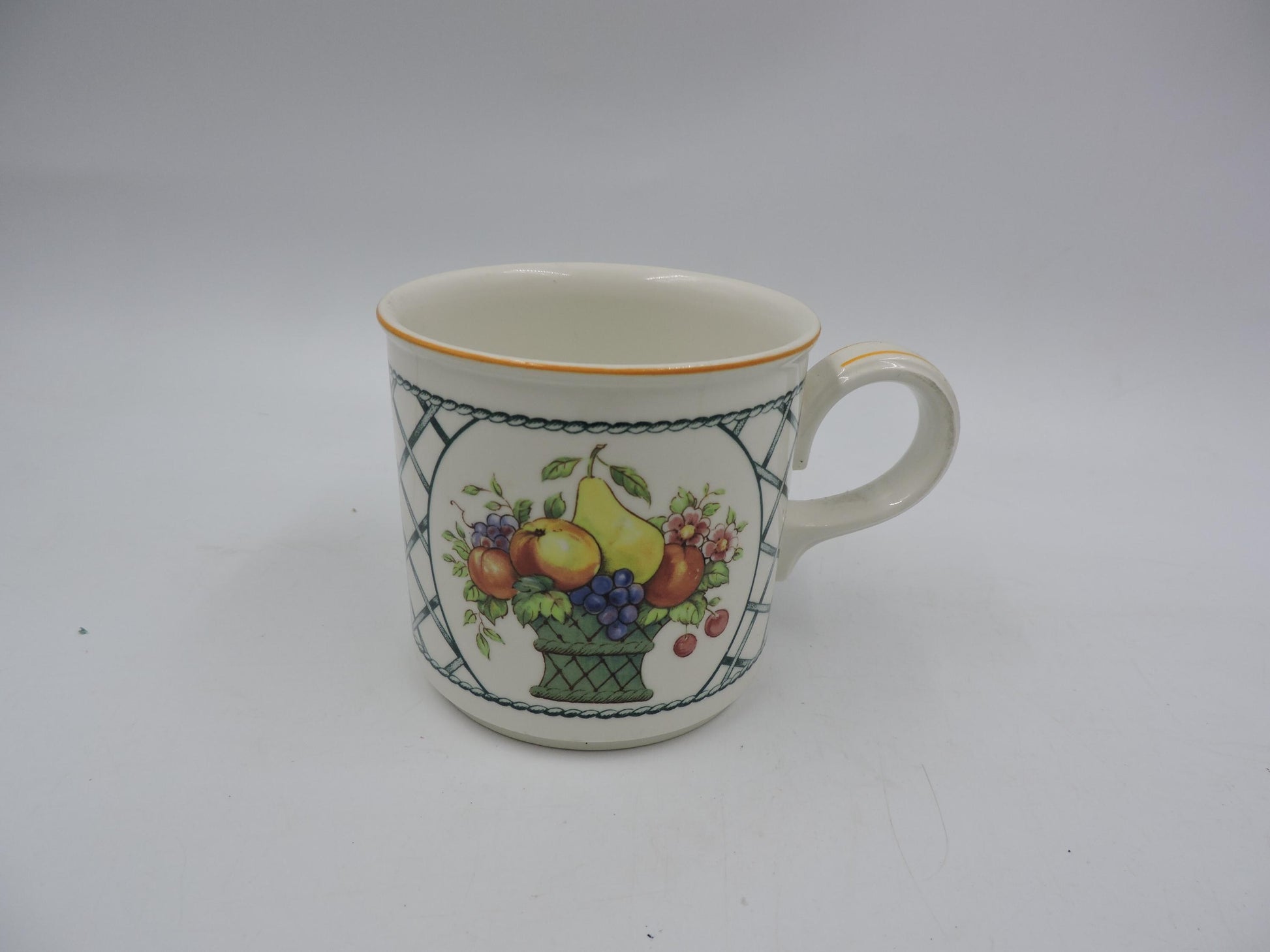 Villeroy and Boch Flow Tea Cup, Portmeirion Goblet, Villeroy Boch Boston Bowl,Basket Tea Cup