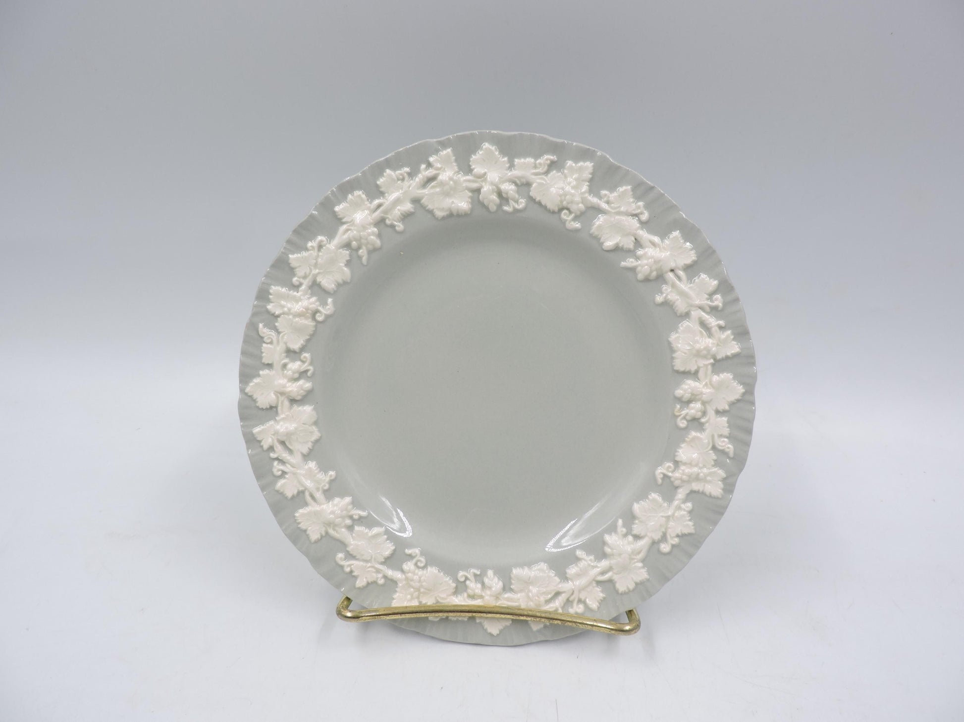 Wedgwood Queens ware Grey Shell Edge Bread Plate set of 4