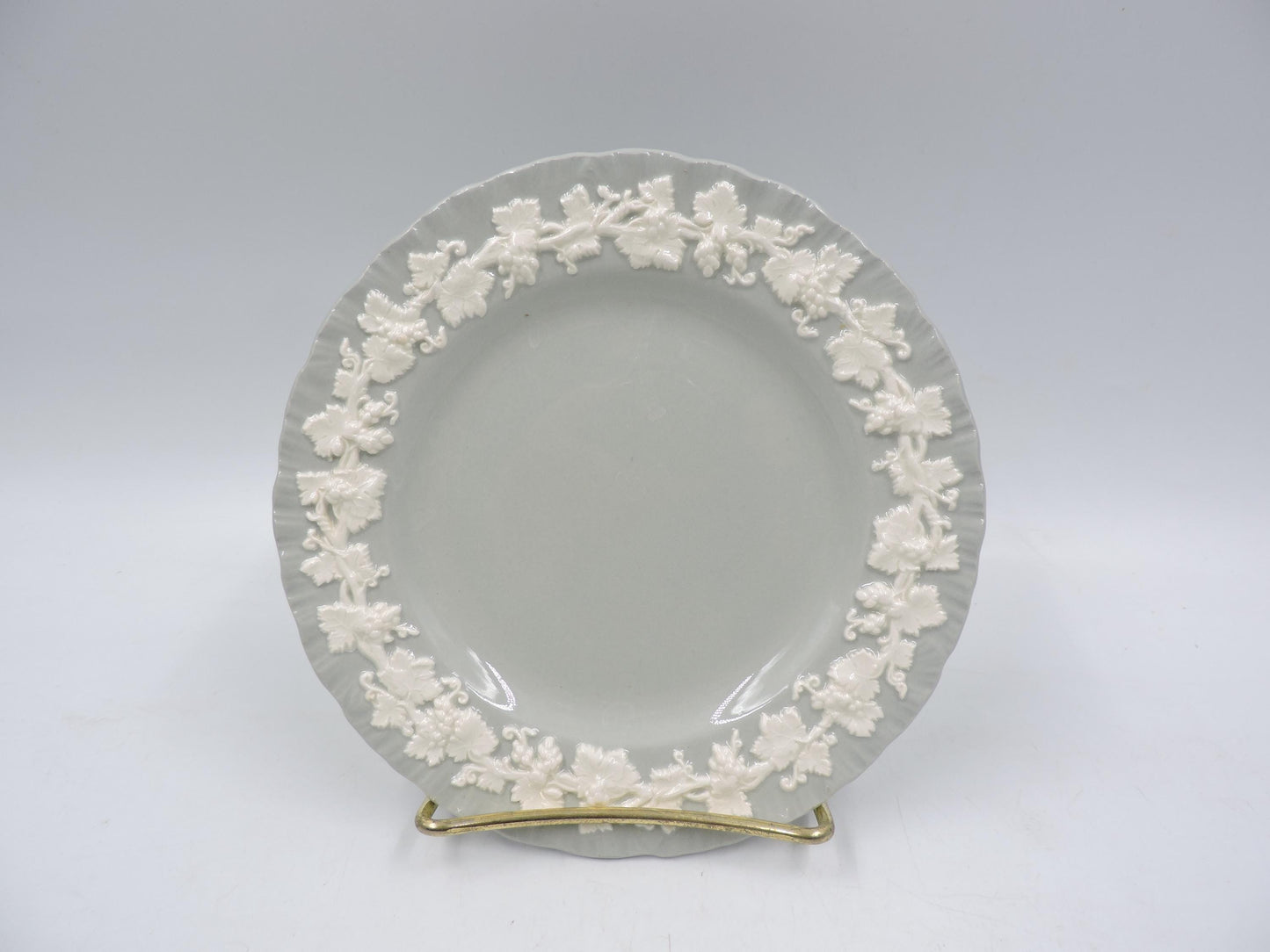 Wedgwood Queens ware Grey Shell Edge Bread Plate set of 4
