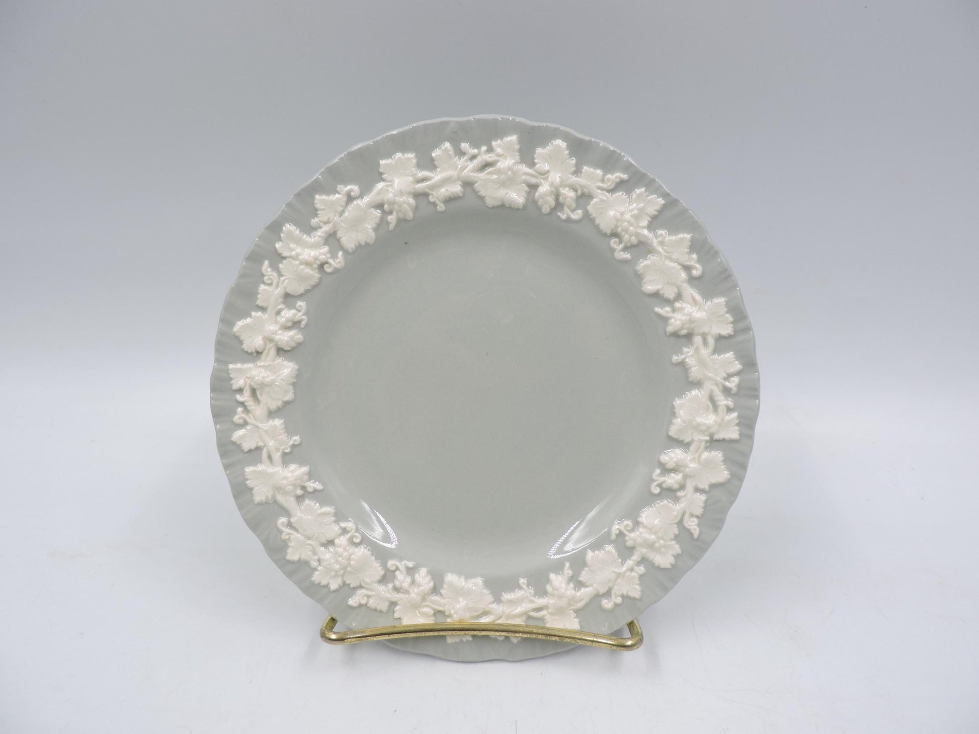 Wedgwood Queens ware Grey Shell Edge Bread Plate set of 4