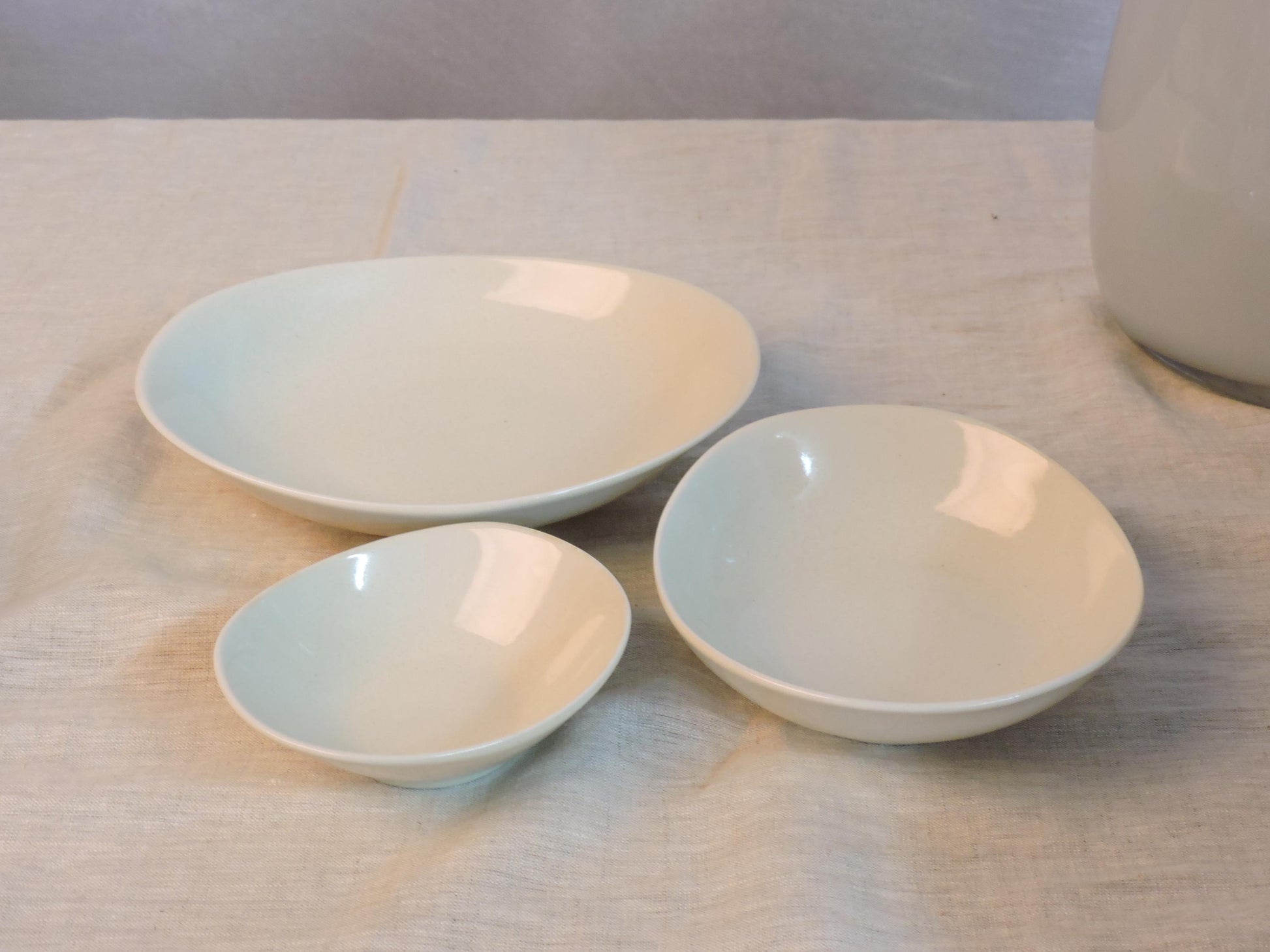 Lacole Ceramic Nesting Bowls, Set of 3