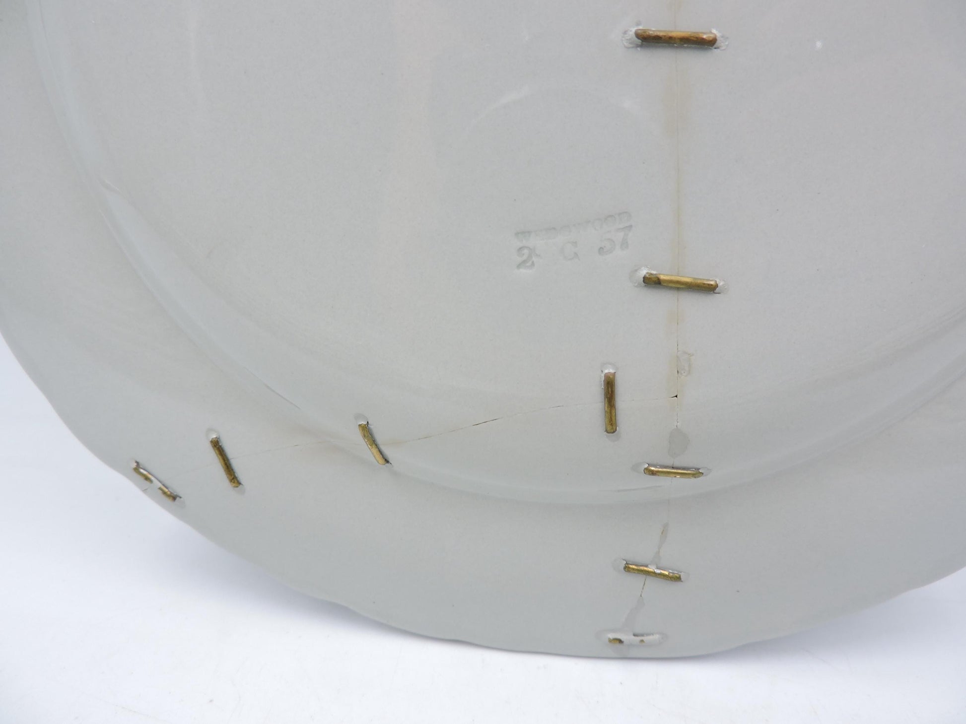 Rare Wedgwood Queensware Grey Shell Edge Staples Repair