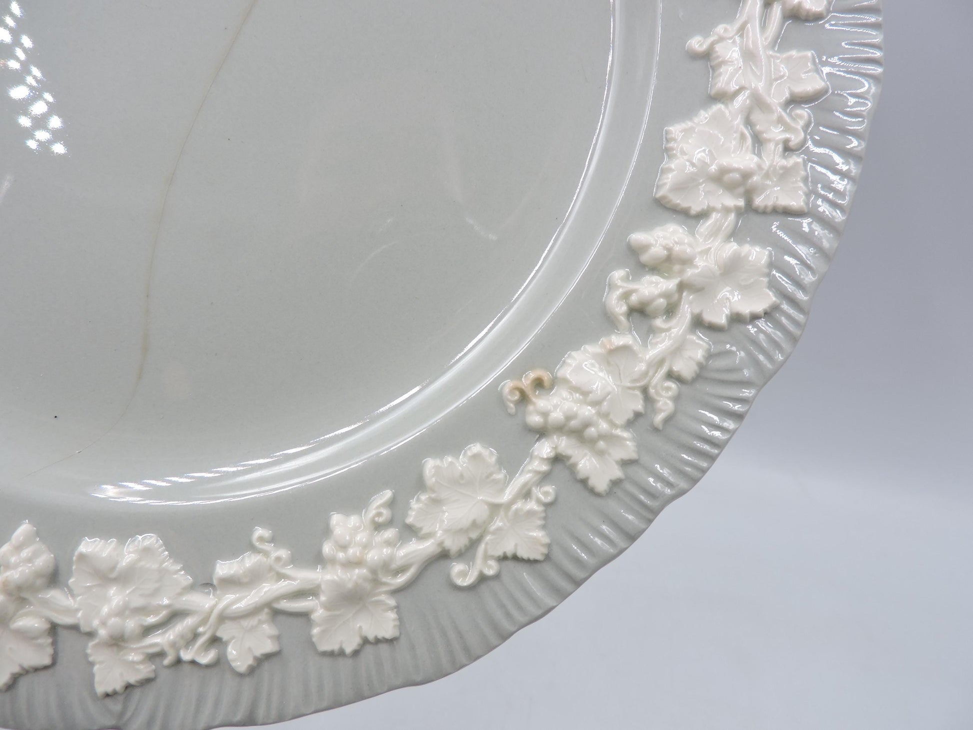 Rare Wedgwood Queensware Grey Shell Edge Staples Repair
