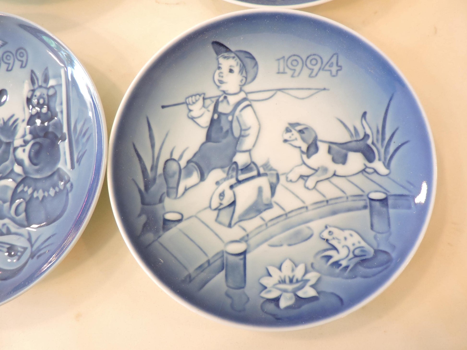 Bing & Grøndahl Vintage Commemorative Plate Set (2pc)