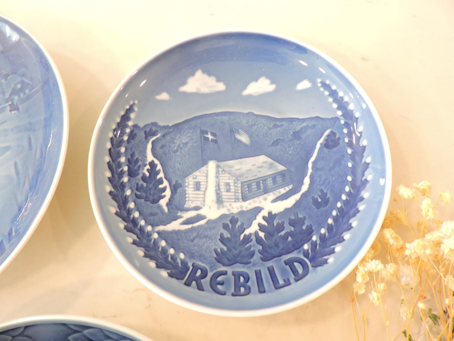 B & G, Julen Plate 3PCS Gift Set