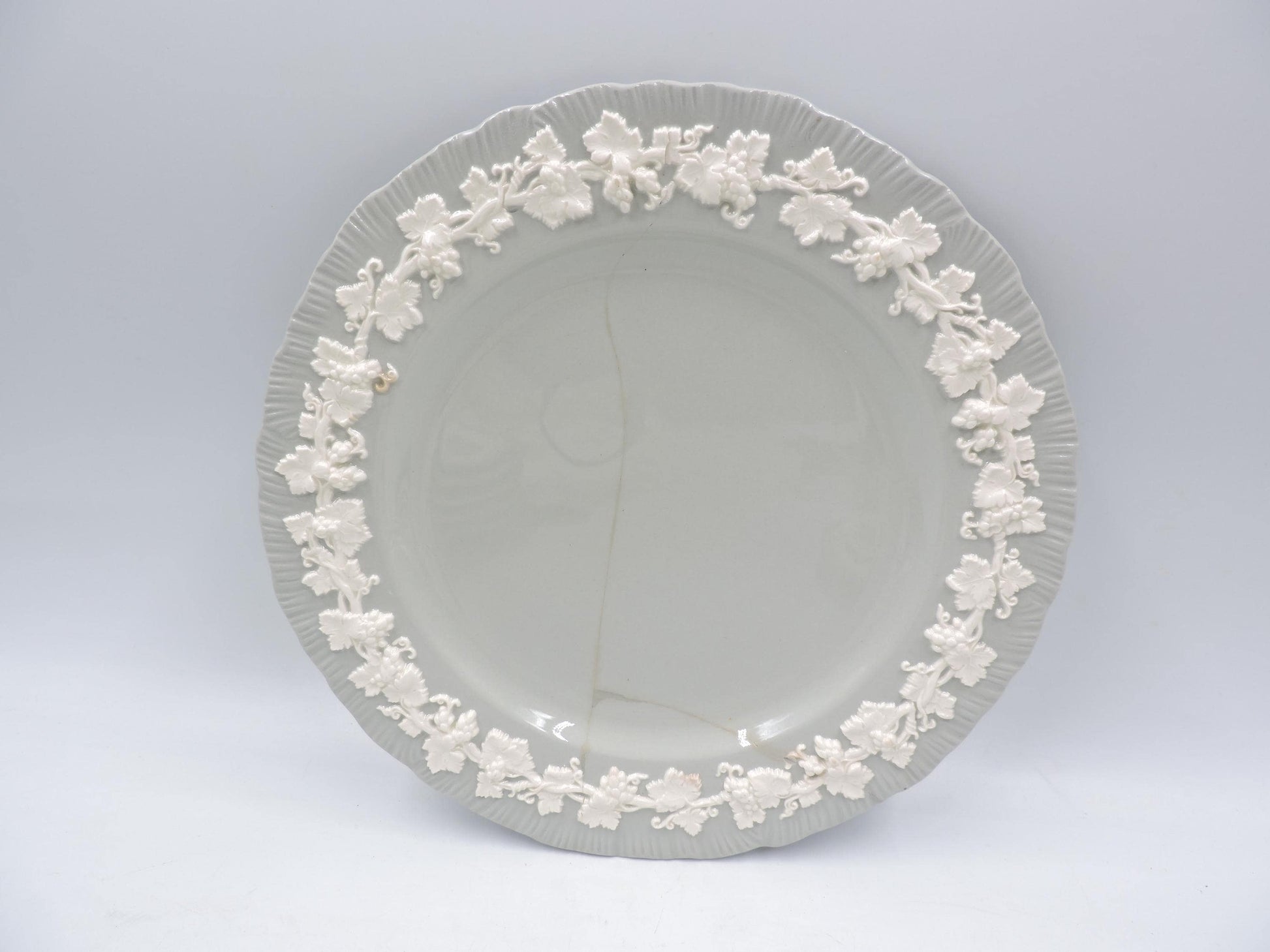 Rare Wedgwood Queensware Grey Shell Edge Staples Repair