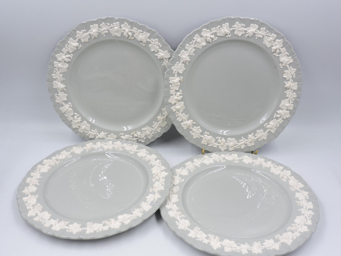 Wedgwood Queensware Shell Edge Dinner Plates Set of 4