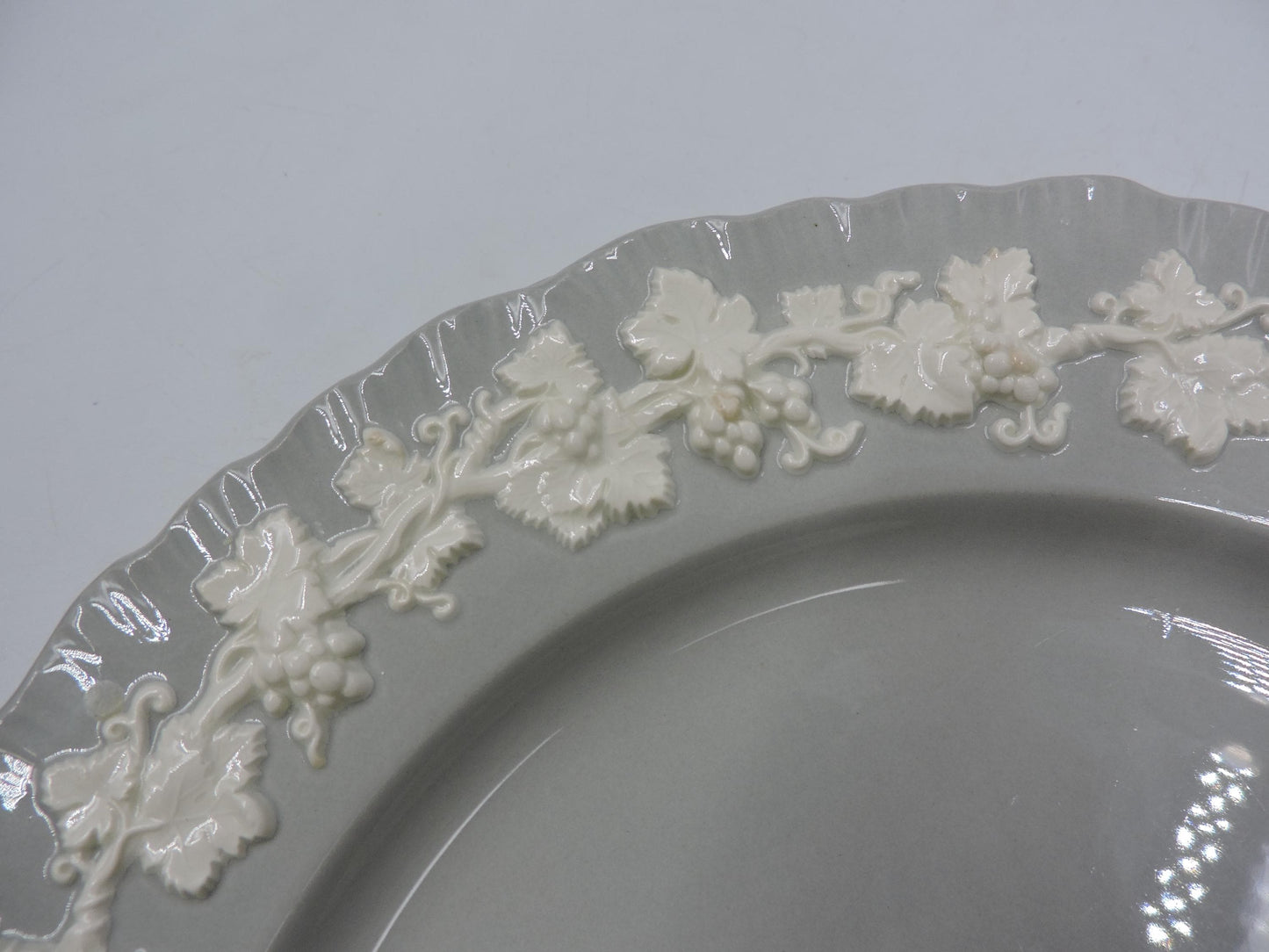 Wedgwood Queensware Shell Edge Dinner Plates Set of 4