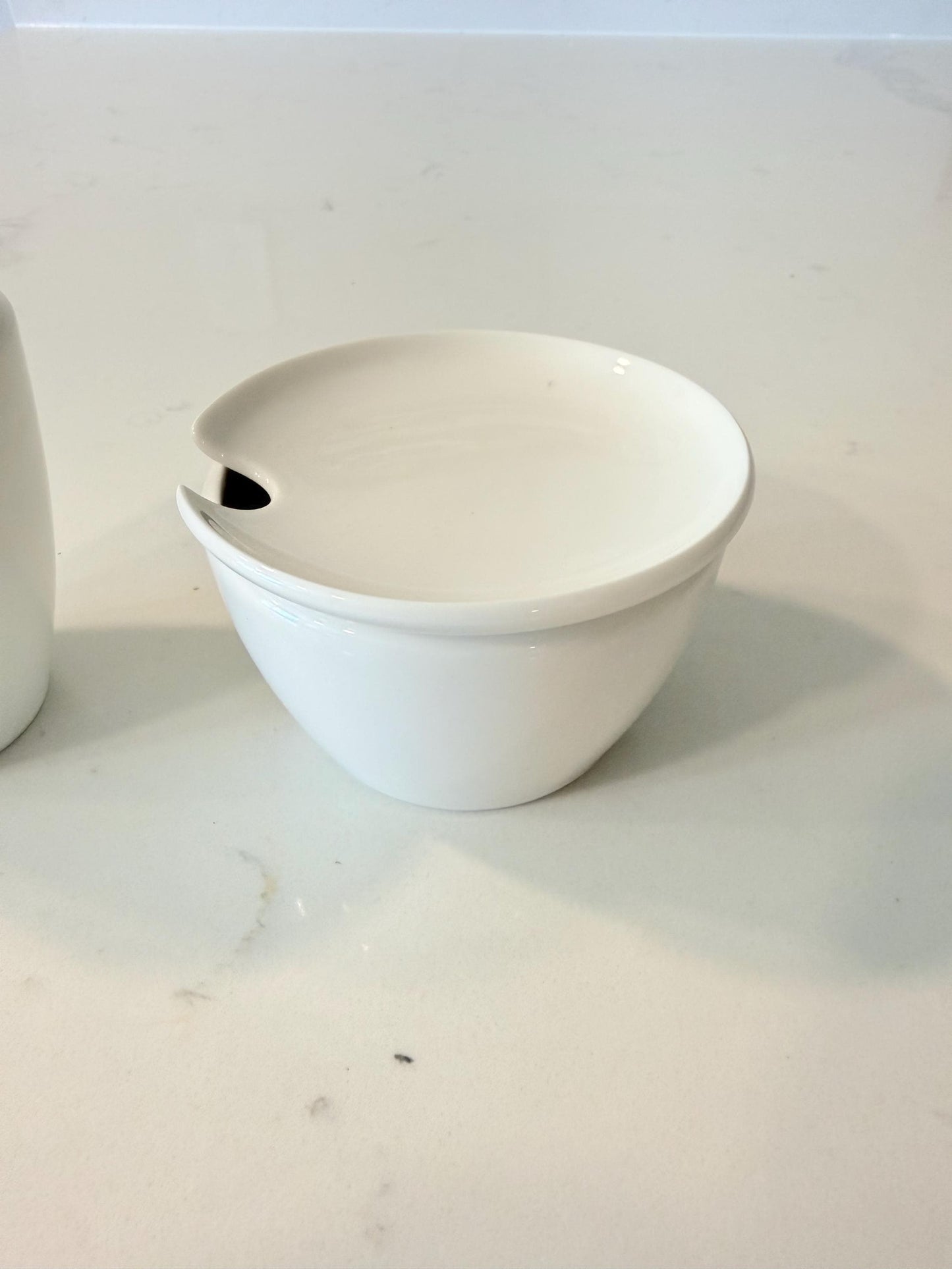 Villeroy & Boch Flow Sugar Bowl , Creamer