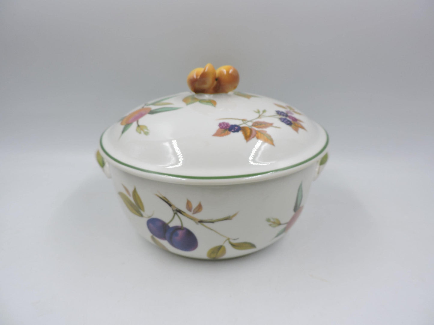 Vintage Royal Worcester Evesham Vale Lidded Casserole Dish (8.5")