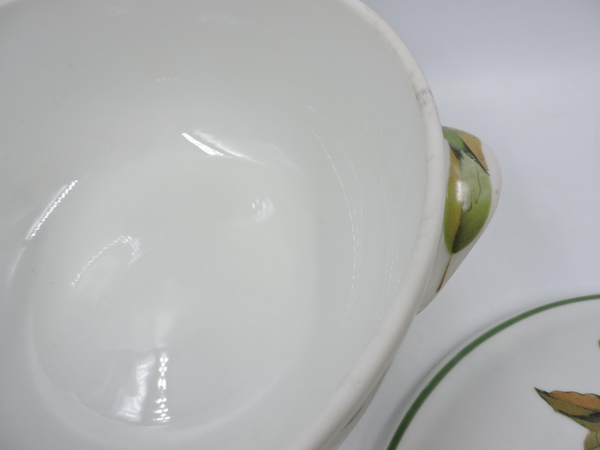 Vintage Royal Worcester Evesham Vale Lidded Casserole Dish (8.5")
