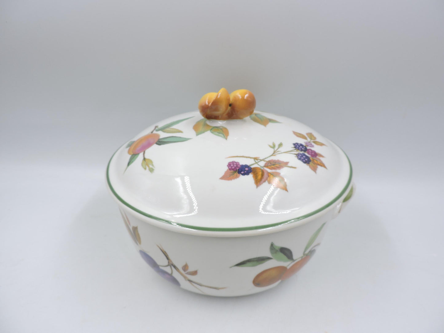 Vintage Royal Worcester Evesham Vale Lidded Casserole Dish (8.5")