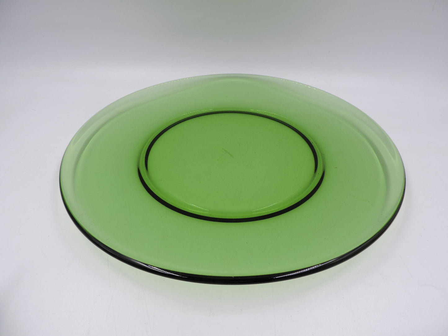 Villeroy & Boch Green Glass Charger Plate